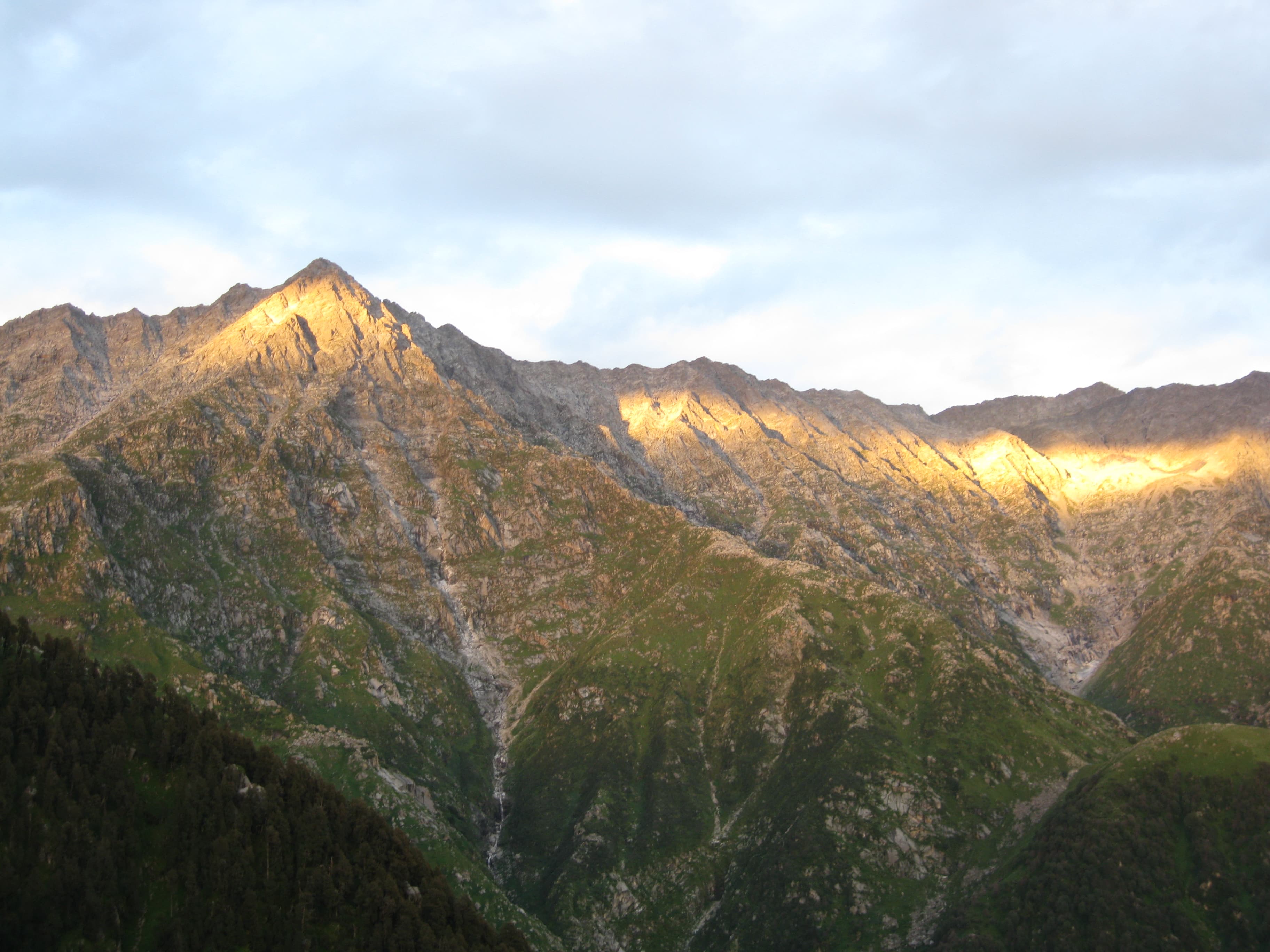Best Time to Visit Dharamshala: Month-by-Month Guide (2026)